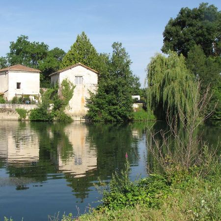 La Rive Chambre D Hotes The Riverside Retreat ジャルナック エクステリア 写真